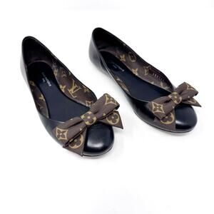 LOUIS VUITTON Popi Brown Leather Ballet Flats with Monogram Bow Size 36 US 6